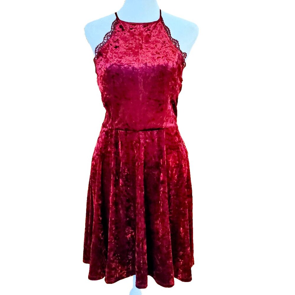 My Michelle Crushed Red Velvet Formal Dress Lace Halter Jrs Sz 11 Y2K Homecoming